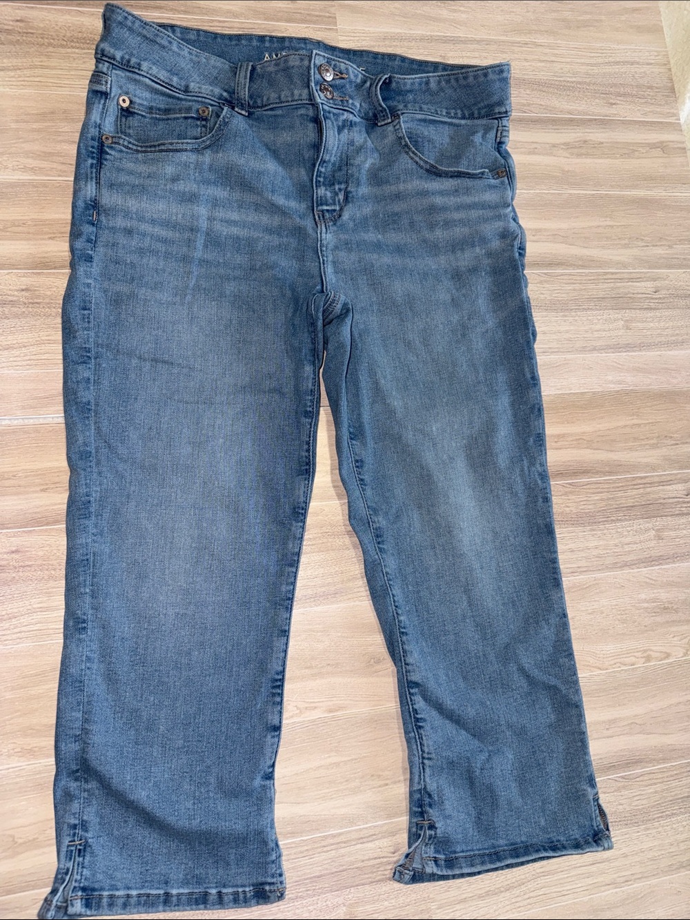 American Eagle Ne(x)t Level Low Rise Artist Crop Skinny Jeans